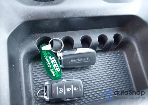 2022 Ram 1500 Big Horn 4X4 5'7 Box from USA, damaged, VIN 1C6SRFFT2NN419052